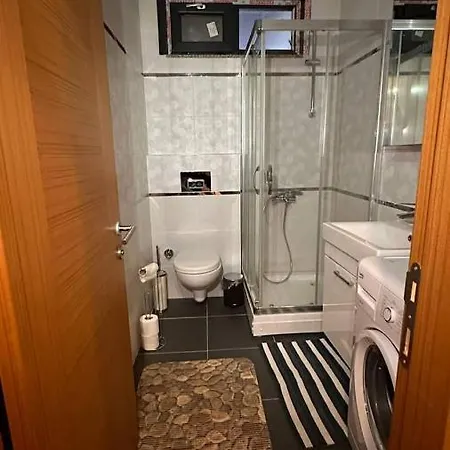 прекрасная двухуровневая с террасой 伊斯坦布尔